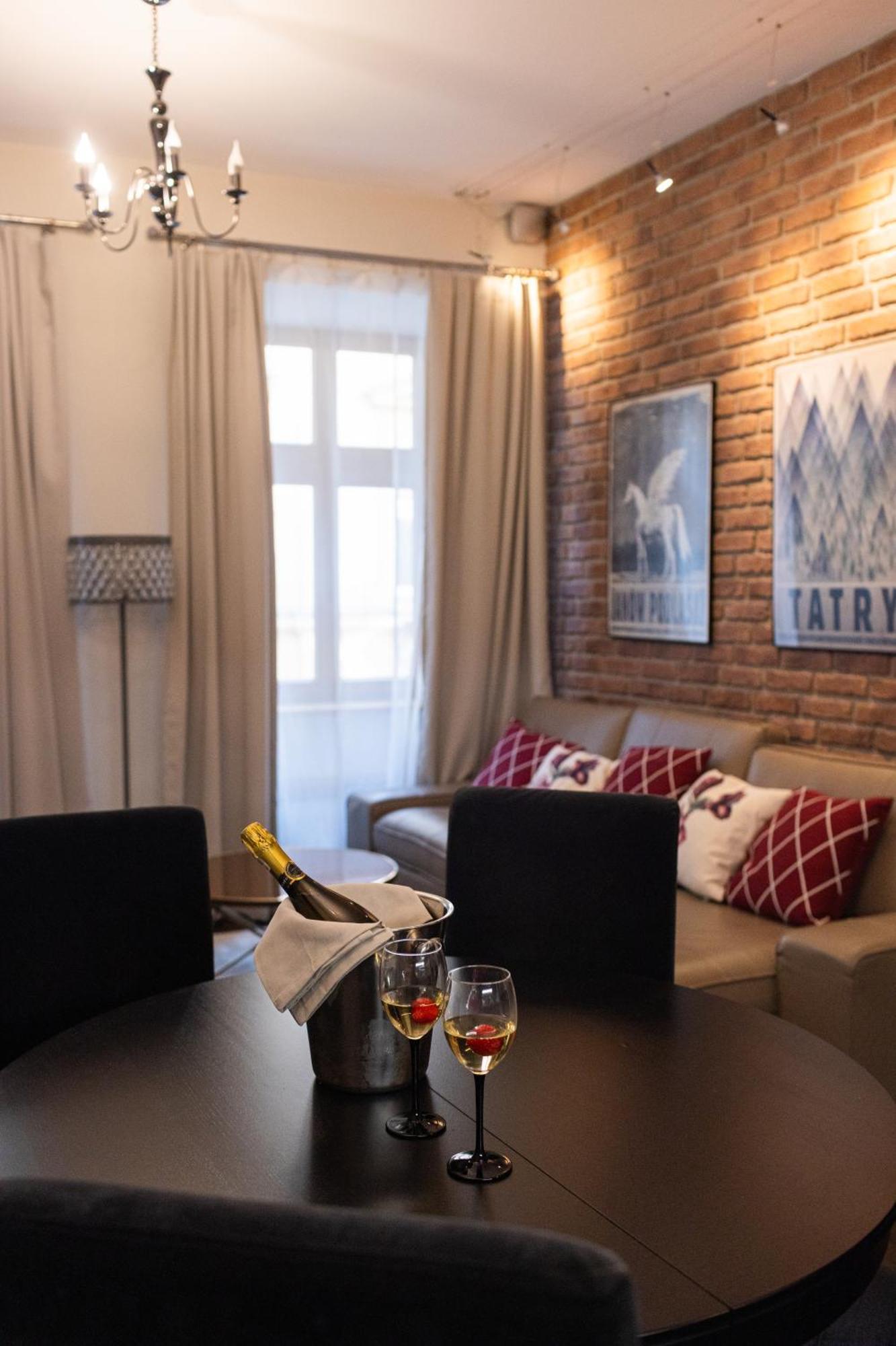 Lux Apartmenty - Old City Cracovie Extérieur photo